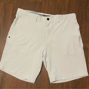 NWT Buckle MAVEN Co-op Par Performance Stretch Short Size 36